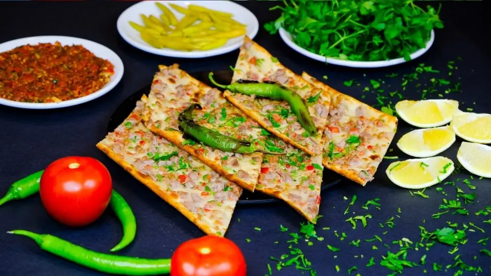 Şendağlı Bıçak Arası — Karakayış taş fırınında hazırlanan Pide Çeşitleri ürünü